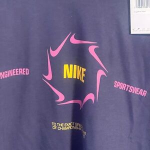 NWT Nike t shirt sz x large